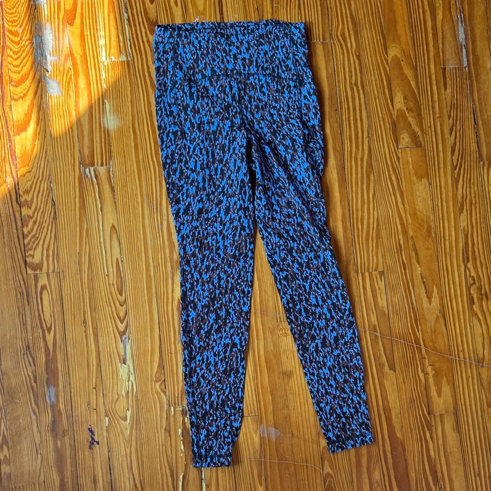 Lululemon Fast & Free HR Blue Leopard Leggings Size 6 28” Full Length